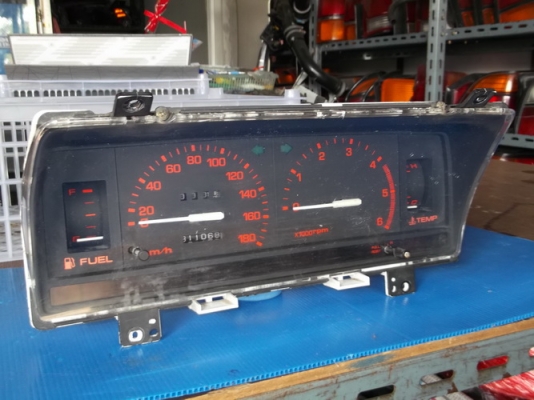 จอเรือนไมล์-หมวกครอบ-ฝาเก๊ะครบชุด