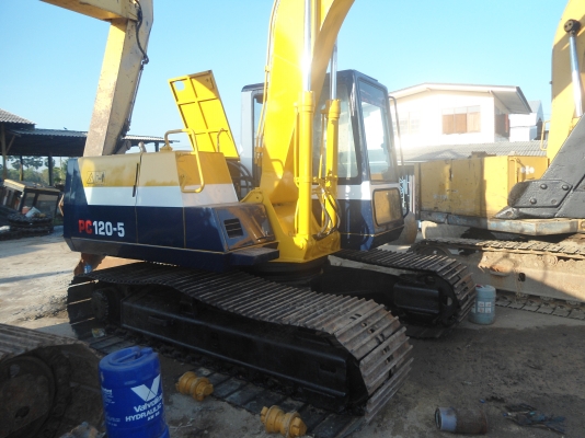 ขายรถแมคโครPC100-5 ไฟฟ้าครบโซ่ใหม่ เอกสารอินวอย สภาพพร้อมใช้ สนใจติดต่อ บอย 085-156-2314