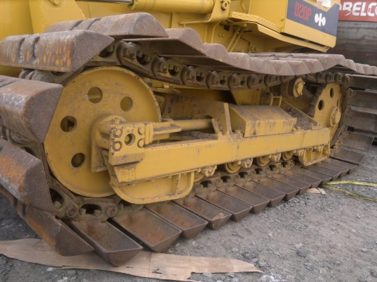 รถแทรกเตอร์ KOMATSU D20P-6 เกียร์ตัด รถนอกนำเข้า สภาพดี มากๆๆ ใช้งานน้อย ไม่เคยใช้ในไทย ติดต่อ มานะ 085-9049669