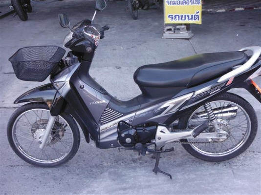 ขาย wave125i ไฟเลี้ยวบังลม  สตาร์ทมือ ปี 52 ราคา 31500