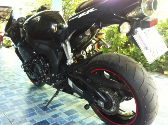 ขายครับ CBR1000 ปี2007 สเปค เมกา ท่อสูตร จานดิสค์หน้าแต่ง arashi ทะเบียนแท้. สมอ ยางสภาพดี แรงเกินห้ามใจ