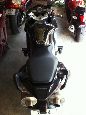 ขายครับ vfr800 ปี2007 ท่อคู่ สูบวี ทะเบียนแท้. สมอ ยางใหม่ ท่อสูตรสองใบ แรงเกินห้ามใจ