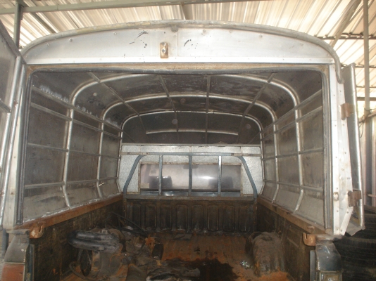 หล้งคามีเนียมทึบหนา สภาพ100\% กะบะตอนเดียว 5500บาท