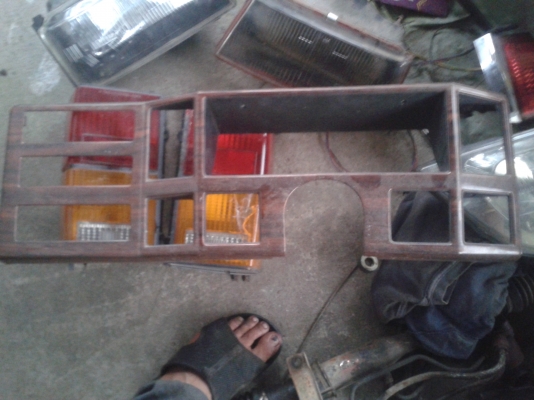 ขายไฟท้าย จิ็บเชโรกี ครอบไมล์ลายไม้