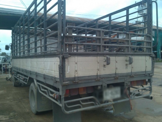 ขายรถบรรทุกหกล้อ HINO FC4JJPA เครื่อง JO5C-144 แรง ปี 49 กระบะคาร์โก้ยาว 5 เมตร ขายรถบรรทุกหกล้อ HINO FC4JJPA เครื่อง JO5C-144 แรง ปี 49 กระบะคาร์โก้ยาว 5 เมตร