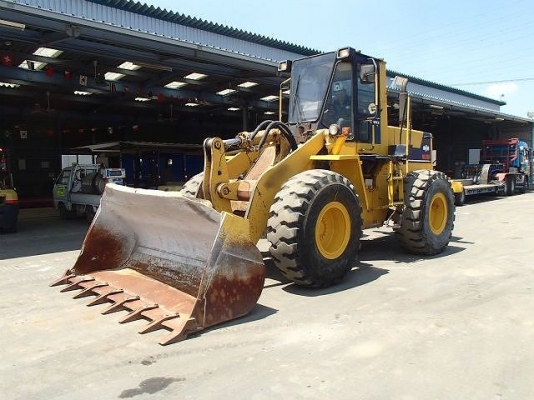 WA300-1-30553 รถตักKOMATSU ถึงไทยเเล้วครับ