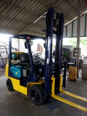 ขาย ฟอล์คลิฟต์ 1.5 ตัน KOMATSU FG15T-16 ขาย ฟอล์คลิฟต์ 1.5 ตัน KOMATSU FG15T-16