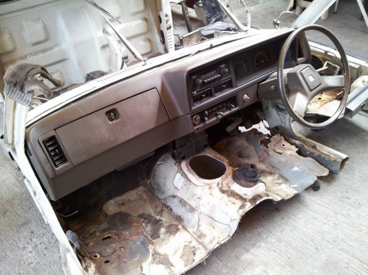 อะไหล่ KB 4wd คอจิ้งหรีด แบ็คหลัง ฝากระโปรง ประตู เบาะผ้า