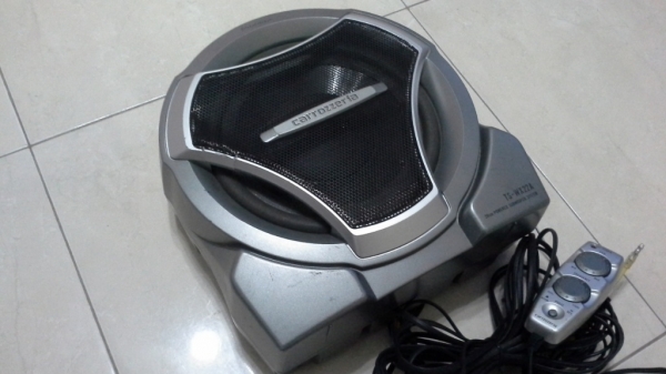 Sub Box Pioneer Carozzeria แบบแอมป์ในตัว วางใต้เบาะนั่ง