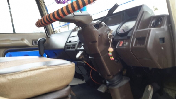 HINO FL 177 LA ฮีโน่ FL 177 LA กระบะไม้ชแล๊ก