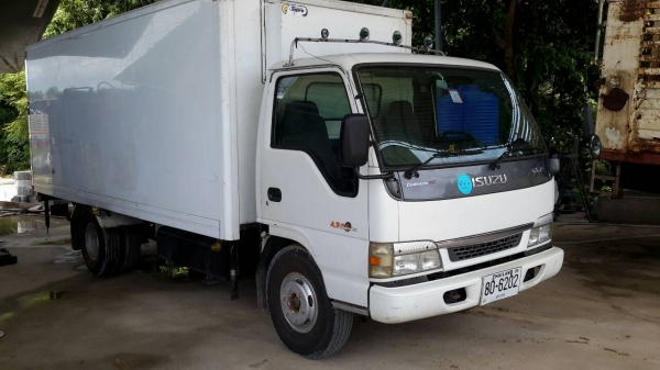 ISUZU NPR81P อีซูซุ รถประกอบ ฟรีซแช่แข็ง