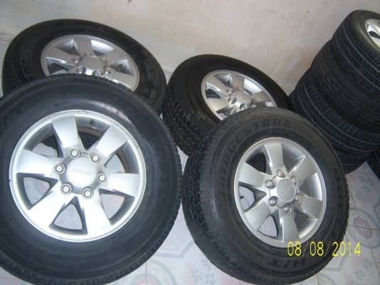 แม็กพร้อมยาง 245 70 16 พร้อมยาง