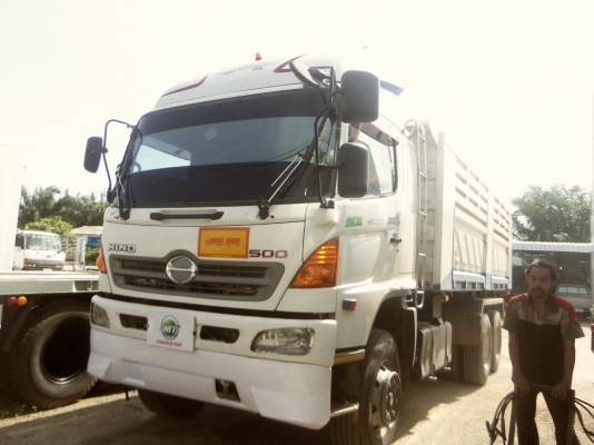 สิบล้อกระบะบรรทุกแบบยกดั๊ม HINO 344แรงม้า สภาพสวย พร้อมใช้งาน เอกสารพร้อมโอน สิบล้อกระบะบรรทุกแบบยกดั๊ม HINO 344แรงม้า สภาพสวย พร้อมใช้งาน เอกสารพร้อมโอน