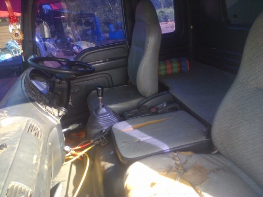 (เดคก้า)  IZUZU DECA 270 สองเพลา สิบล้อ ยกดั้ม สภาพสวยยางดี 1,300,000 บาท