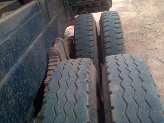 (เดคก้า)  IZUZU DECA 270 สองเพลา สิบล้อ ยกดั้ม สภาพสวยยางดี 1,300,000 บาท