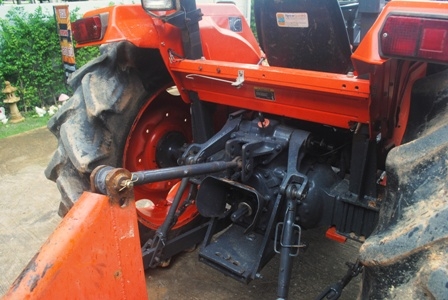 ขายรถไถ Kubota M5000 (4WD) พร้อมดันหน้าและผาน6x24ช้าง ขายรถไถ Kubota M5000 (4WD) พร้อมดันหน้าและผาน6x24ช้าง