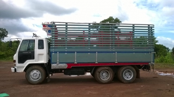 ขาย 10 ล้อ JCM เพลาเดียว วางหัวร็อคกี้ลงเล่มแล้ว เครื่อง 6BG1 175 แรงม้า เปลี่ยนช่วงล่างใหญ่ พวงมาลัยพาวเวอร์ ทะเบียนเต็มพร้อมโอน ราคาต่อรองได้ครับผม