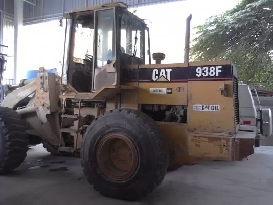 ขายครับ CATERPILLAR 938F สภาพพร้อมใช้ครับ รถใช้งานอยู่ครับ