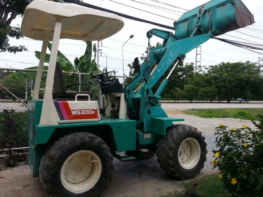 รถตักล้อยาง เอวอ่อน มิตซูบิชิ WS300A ญี่ปุ่นแท้ 090-986-2521