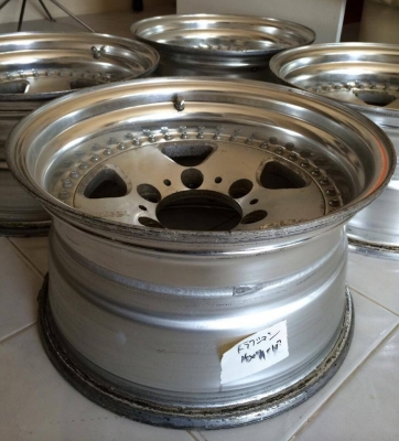 ขายล้อ TRACTION 15X8 ออฟ-10 6/139.7 เดิมๆ จากญี่ปุ่น ขายล้อ TRACTION 15X8 ออฟ-10 6/139.7 เดิมๆ จากญี่ปุ่น