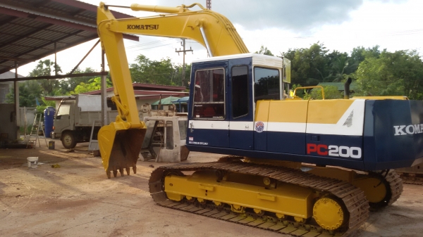 ขาย KOMATSU PC 200 รุ่น 5 คอลโทรลสั้น เอกสารเล่มทะเบียน