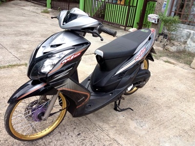 MIo115 สองตา รถปี 2011