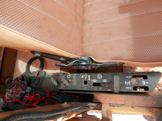 รถเครน10ล้อ KATO NK200E-III ขนาด20ตันปี1999-5คอนโทรนเก่านอก รถเครน10ล้อ KATO NK200E-III ขนาด20ตันปี1999-5คอนโทรนเก่านอก