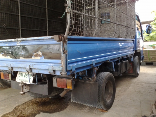 หกล้อป้ายเล็ก 4jb 2800 cc. หกล้อป้ายเล็ก 4jb 2800 cc.