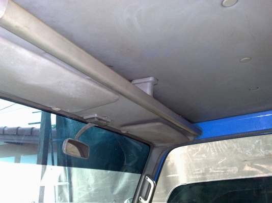 หกล้อป้ายเล็ก 4jb 2800 cc. หกล้อป้ายเล็ก 4jb 2800 cc.