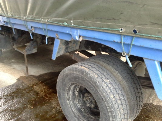 หกล้อป้ายเล็ก 4jb 2800 cc. หกล้อป้ายเล็ก 4jb 2800 cc.