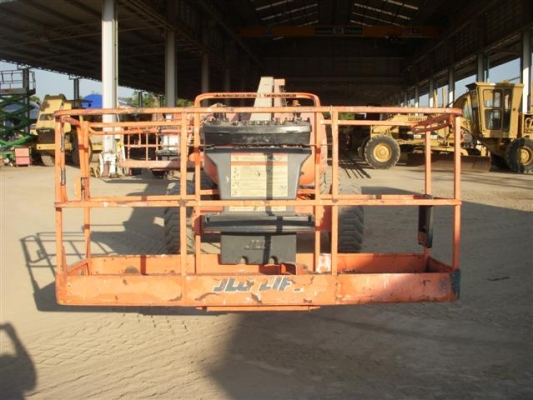 บริการให้เช่ากระเช้าJLG มั่นใจคุณภาพ รับประกันความพึงพอใจ สนใจเช่ารถกระเช้า  คุณสุพพดา 02-332-0061-9 ต่อ 2107