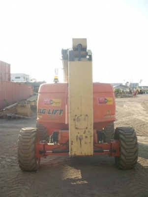 บริการให้เช่ากระเช้าJLG มั่นใจคุณภาพ รับประกันความพึงพอใจ สนใจเช่ารถกระเช้า  คุณสุพพดา 02-332-0061-9 ต่อ 2107