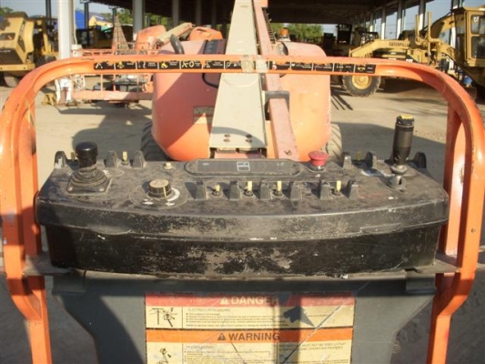 บริการให้เช่ากระเช้าJLG มั่นใจคุณภาพ รับประกันความพึงพอใจ สนใจเช่ารถกระเช้า  คุณสุพพดา 02-332-0061-9 ต่อ 2107