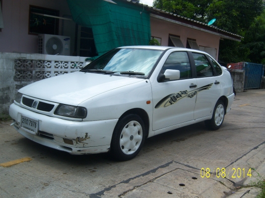 SEAT เครื่องดี เกียร์ดออโต้ แอร์เย็น เพาเวอร์กระจกไฟฟ้า เอกสารครบ