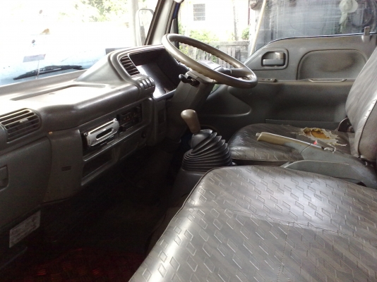 สี่ล้อป้ายเล็ก NKR66E เครื่อง 4HF1 สี่ล้อป้ายเล็ก NKR66E เครื่อง 4HF1