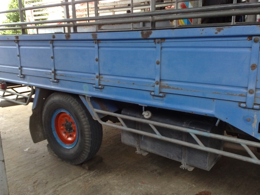 สี่ล้อป้ายเล็ก NKR66E เครื่อง 4HF1 สี่ล้อป้ายเล็ก NKR66E เครื่อง 4HF1