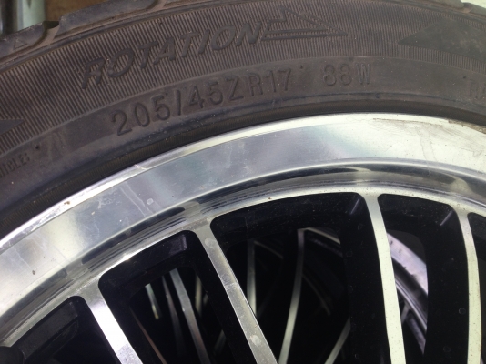 ขายล้อแม็ก Lenso ขอบ 17 พร้อมยาง 205 45 17