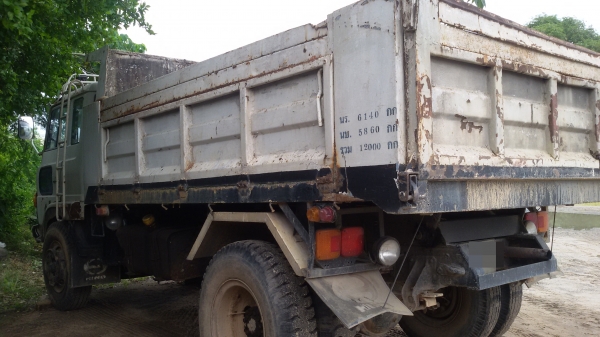 HINO FE  ราคา 500,000  บาท