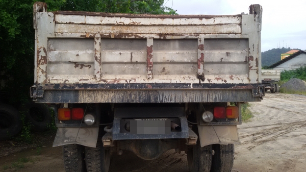 HINO FE  ราคา 500,000  บาท