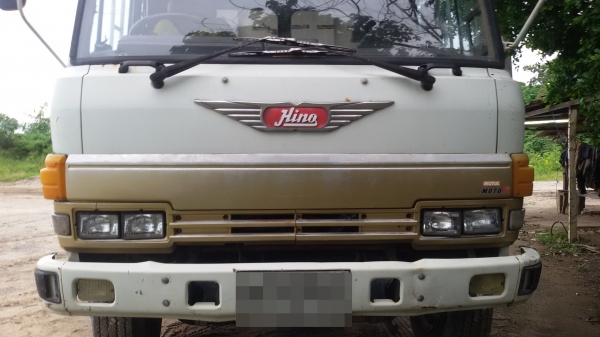 HINO FE  ราคา 500,000  บาท