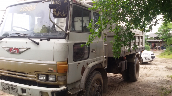 HINO FE  ราคา 500,000  บาท