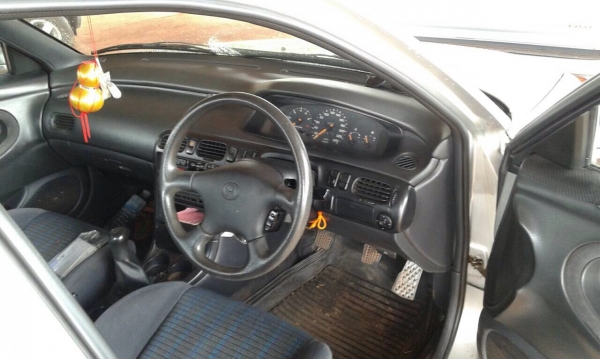 MAZDA 626ซีดาน 2.0 เกียร์ธรรมดา ปี41 ยังไม่กินแก้ส