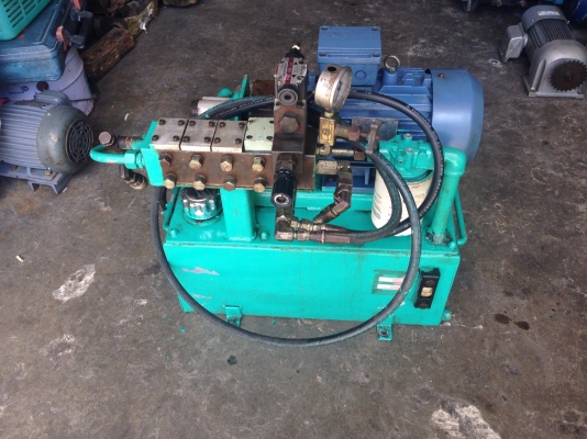 ขายปั้มน้ำมันไฮโดรลิค ขนาด 3 HP. 380 V วาล์วคอนโทรล 1 ชุด อุปกรณ์ครบ พร้อมใช้งาน