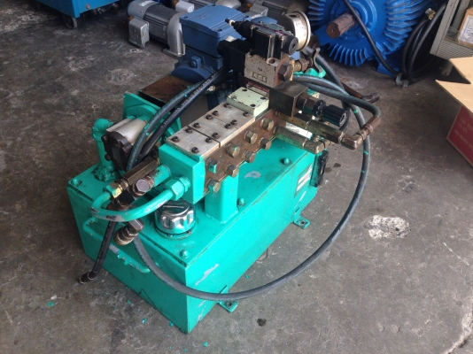 ขายปั้มน้ำมันไฮโดรลิค ขนาด 3 HP. 380 V วาล์วคอนโทรล 1 ชุด อุปกรณ์ครบ พร้อมใช้งาน