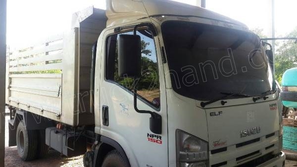 รถบรรทุก 6 ล้อ ISUZU NPR 150