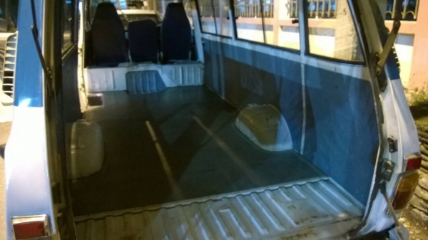 ขาย/แลก toyota hiace RH16 ช่วงยาว ครบๆ คุ้มๆ เอาไปขายต่อไม่ขาดทุน  ร้อนเงินครับผม