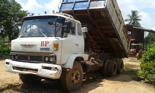 ขายHINO KT725 ดั๊ม สภาพสวยพร้อมใช้  ราคาต่อรองได้ ติดต่อได้ที่คุณ อ๊อฟ พิจิตร086-737-9991