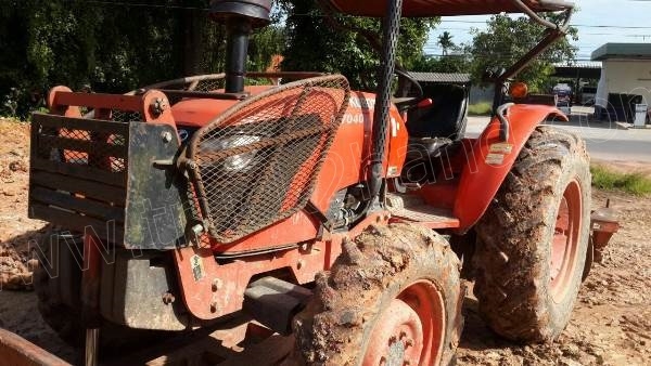 รถไถ Kubota M7040 2 เพลา