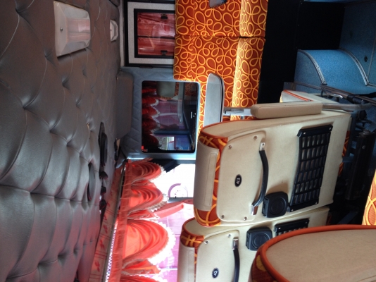 ขายรถทัวร์ปรับอากาศ 8ล้อ 2ชั้น