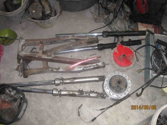 โล๊ะขายถูกๆอะไหล่TZRRและSerpico ขายถูกตัวจริง